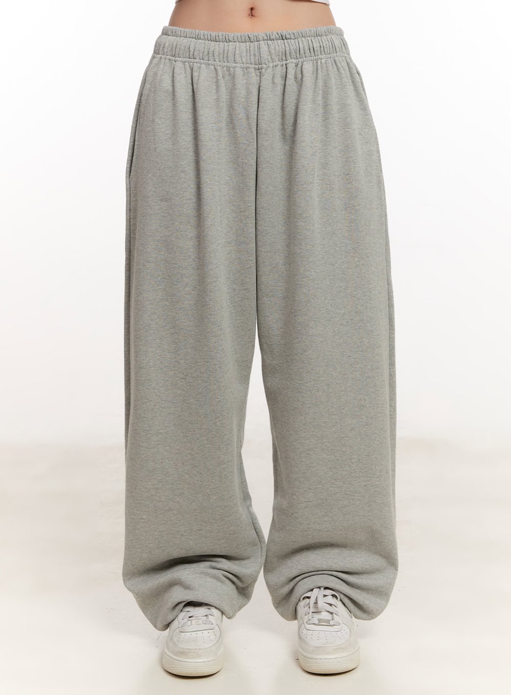 Embroidered Wide-Leg Sweatpants CM507