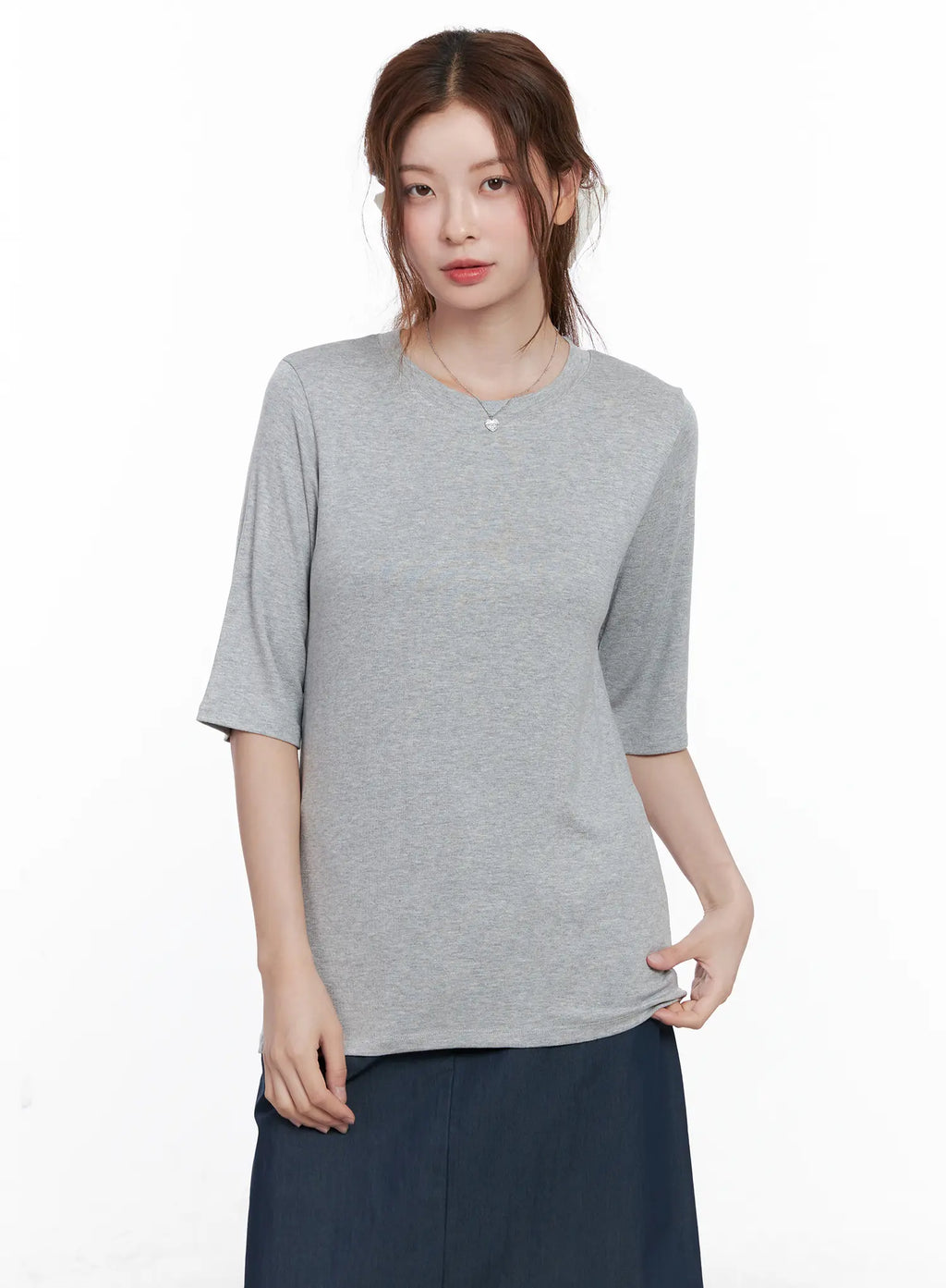 Essential Round Neck Mid-Sleeve Shirt CG521