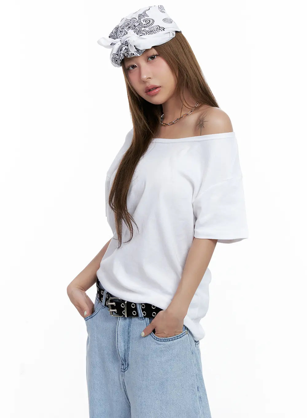 Casual Off-Shoulder Loose-Fit Tee CL511