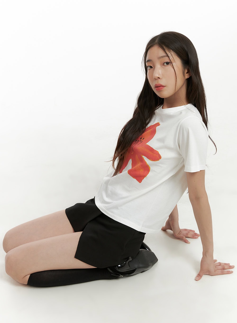 Floral Bliss Graphic Tee CY417