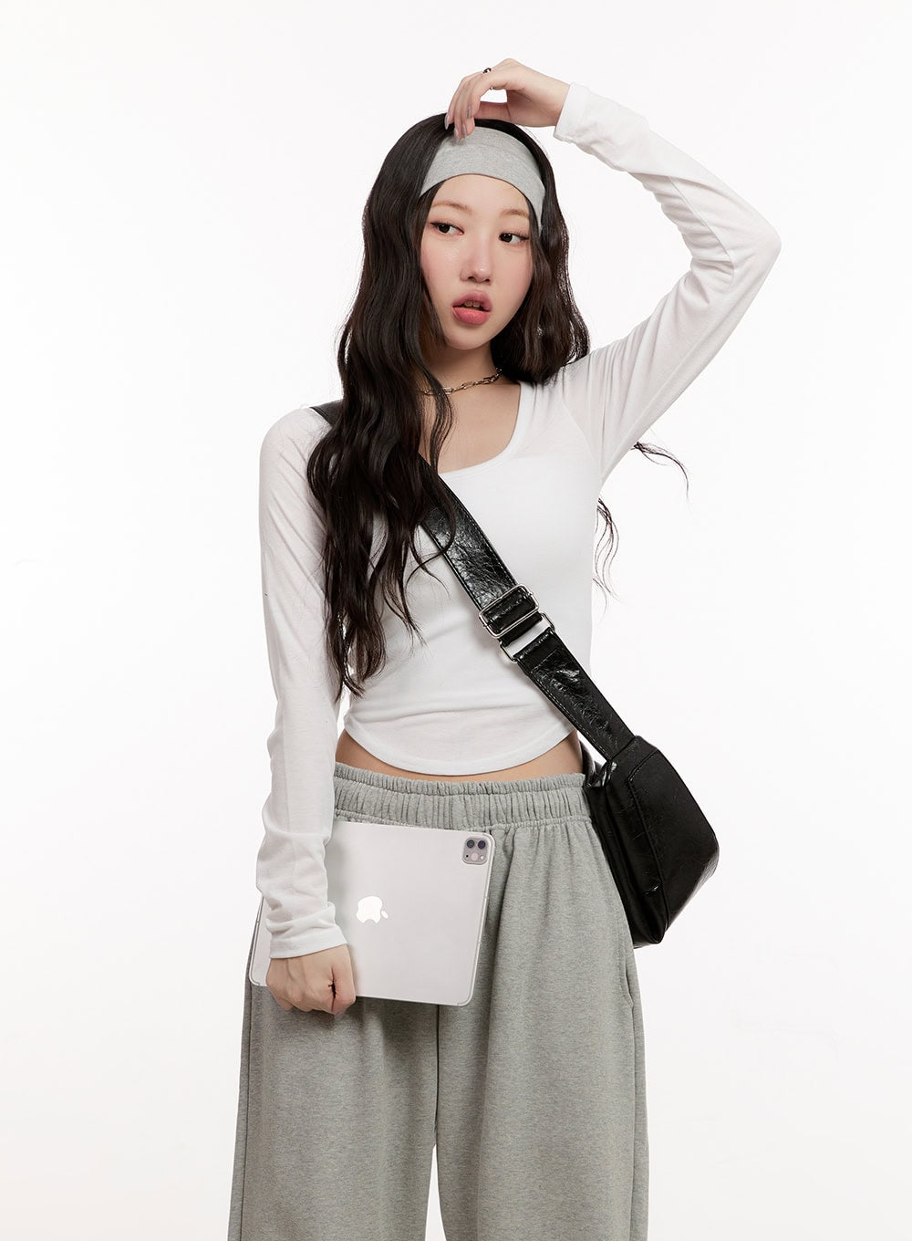 Essential Cropped Long Sleeve Top CM507