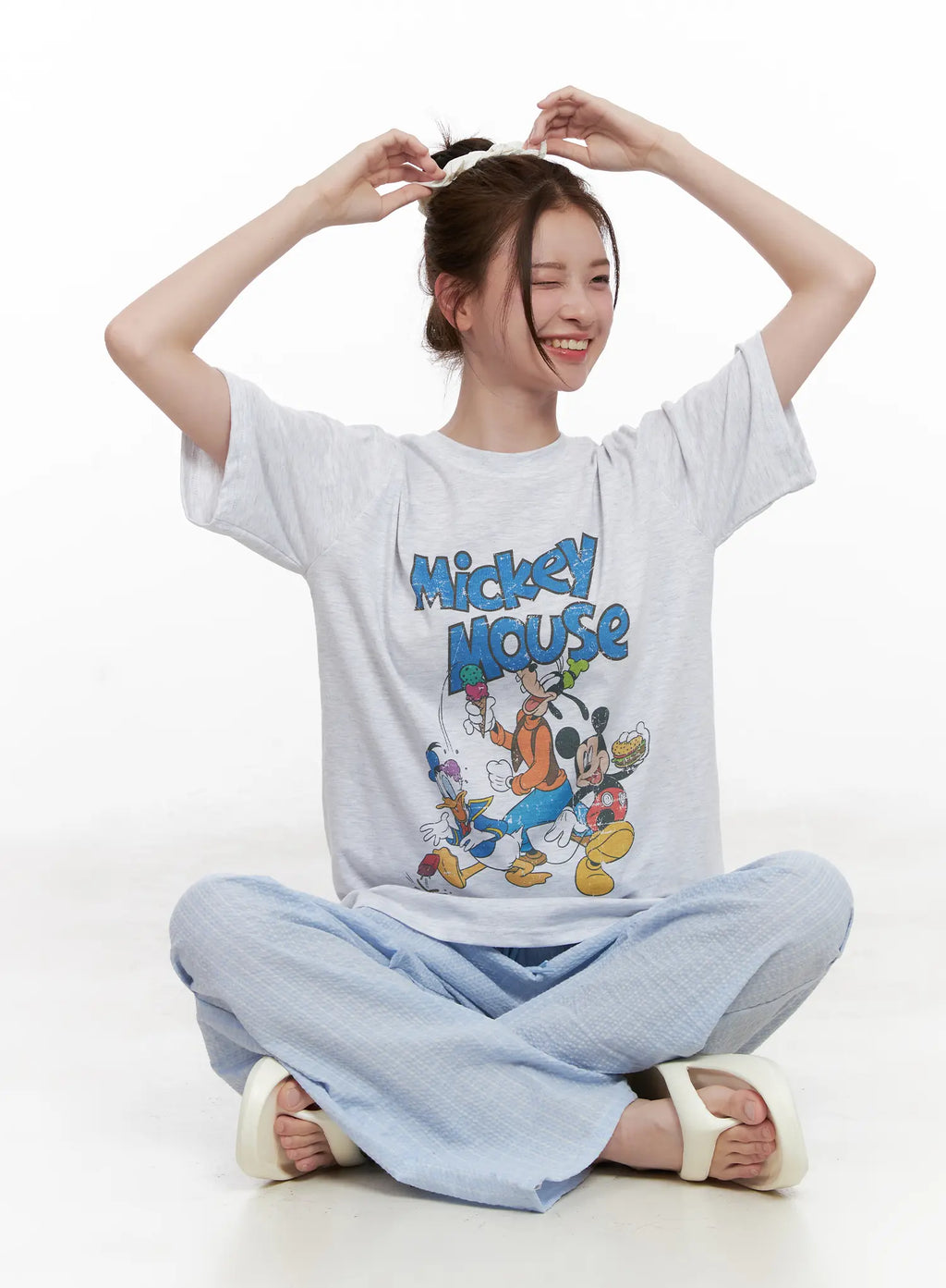 Oversized Cartoon Graphic Tee CL524