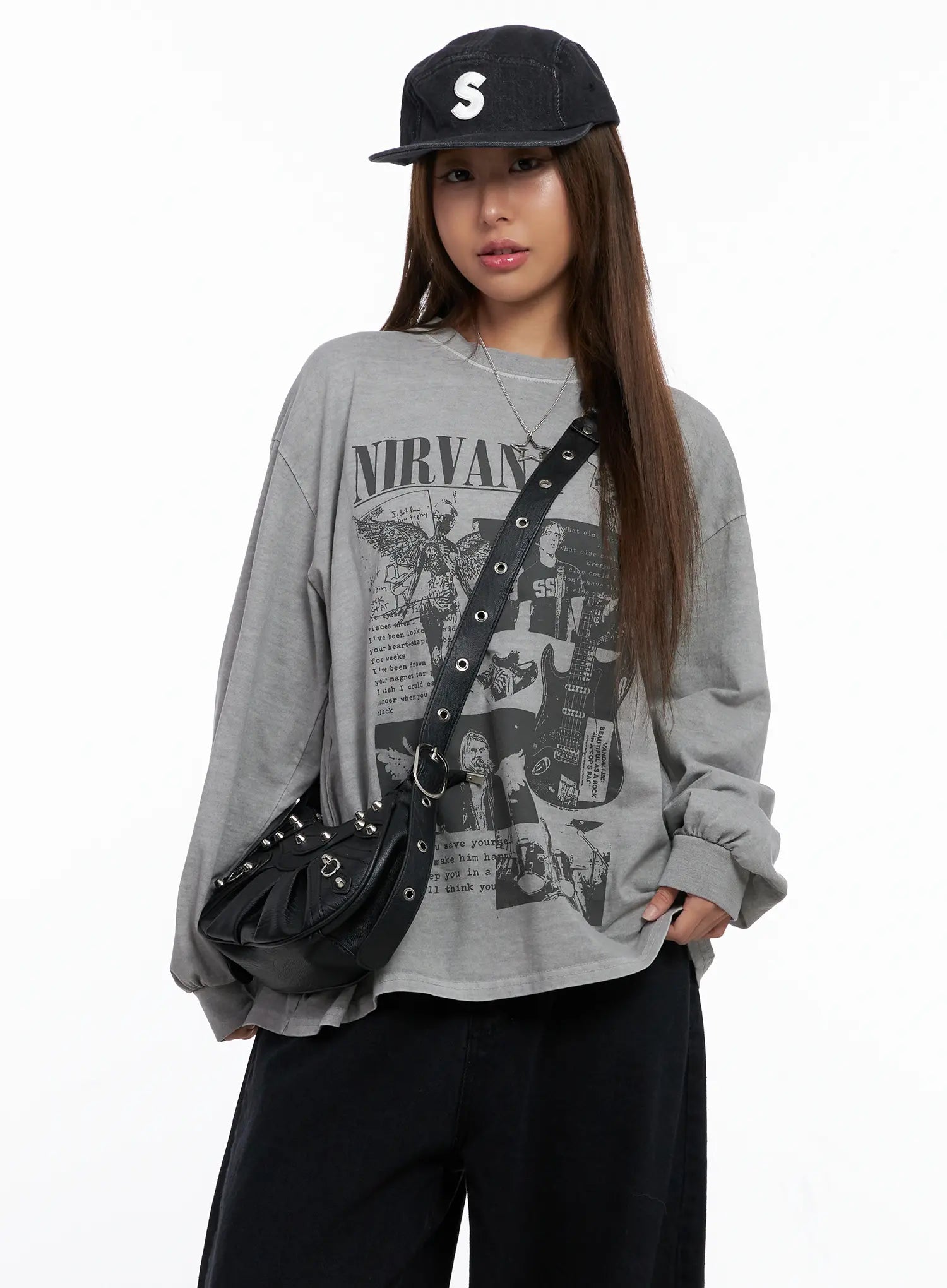 Oversized Graphic Long Sleeve Tee CS524