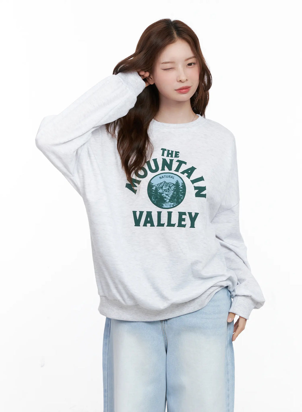 Mountain Valley Graphic Crewneck CG521