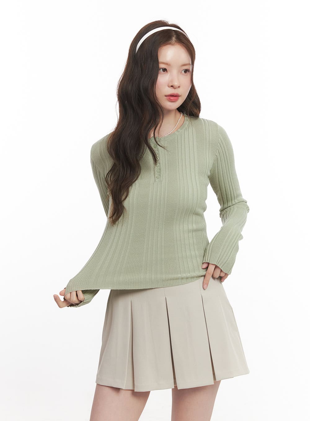 Ribbed Slim-Fit Round Neck Sweater  CA502