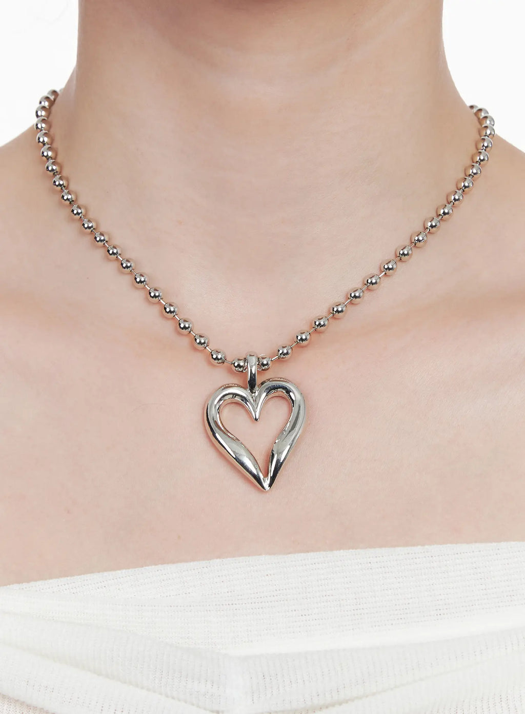 Bold Heart Necklace CL524
