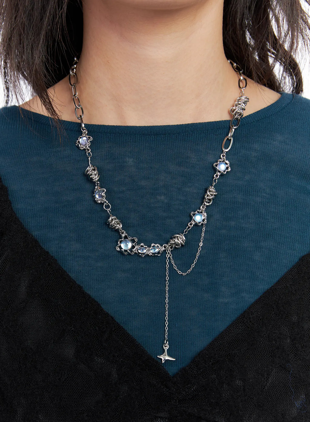 Blue Cubic Twist Necklace CC1809