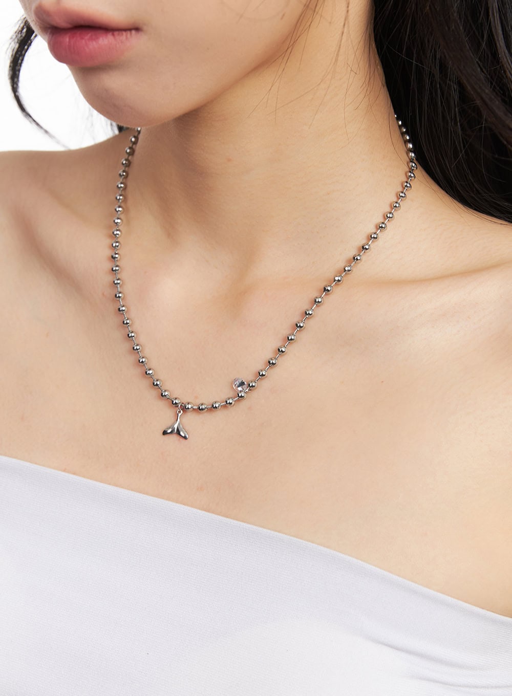 Bold Tail Necklace CA516