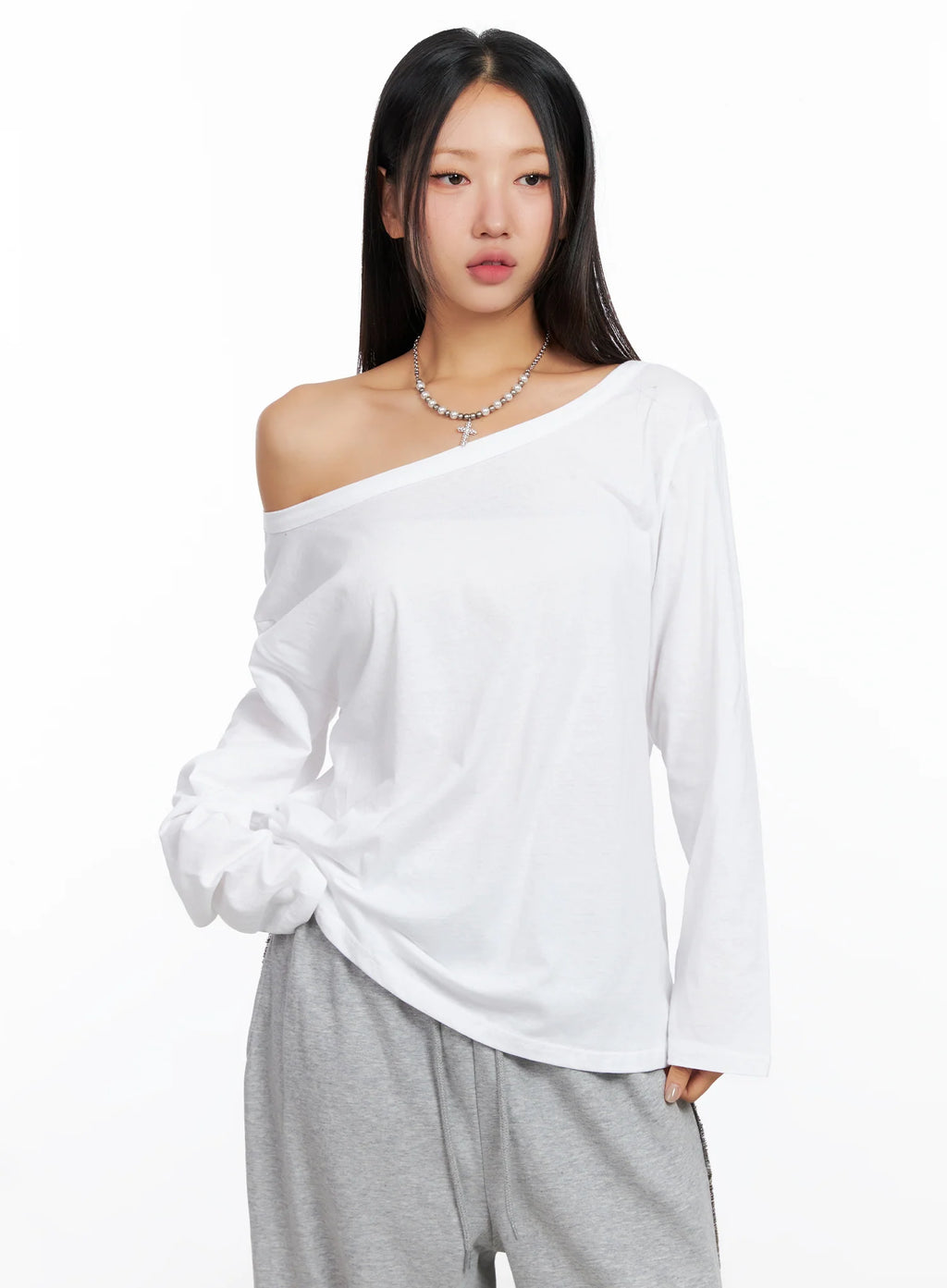 Relaxed Off-Shoulder Long Sleeve Top CO514