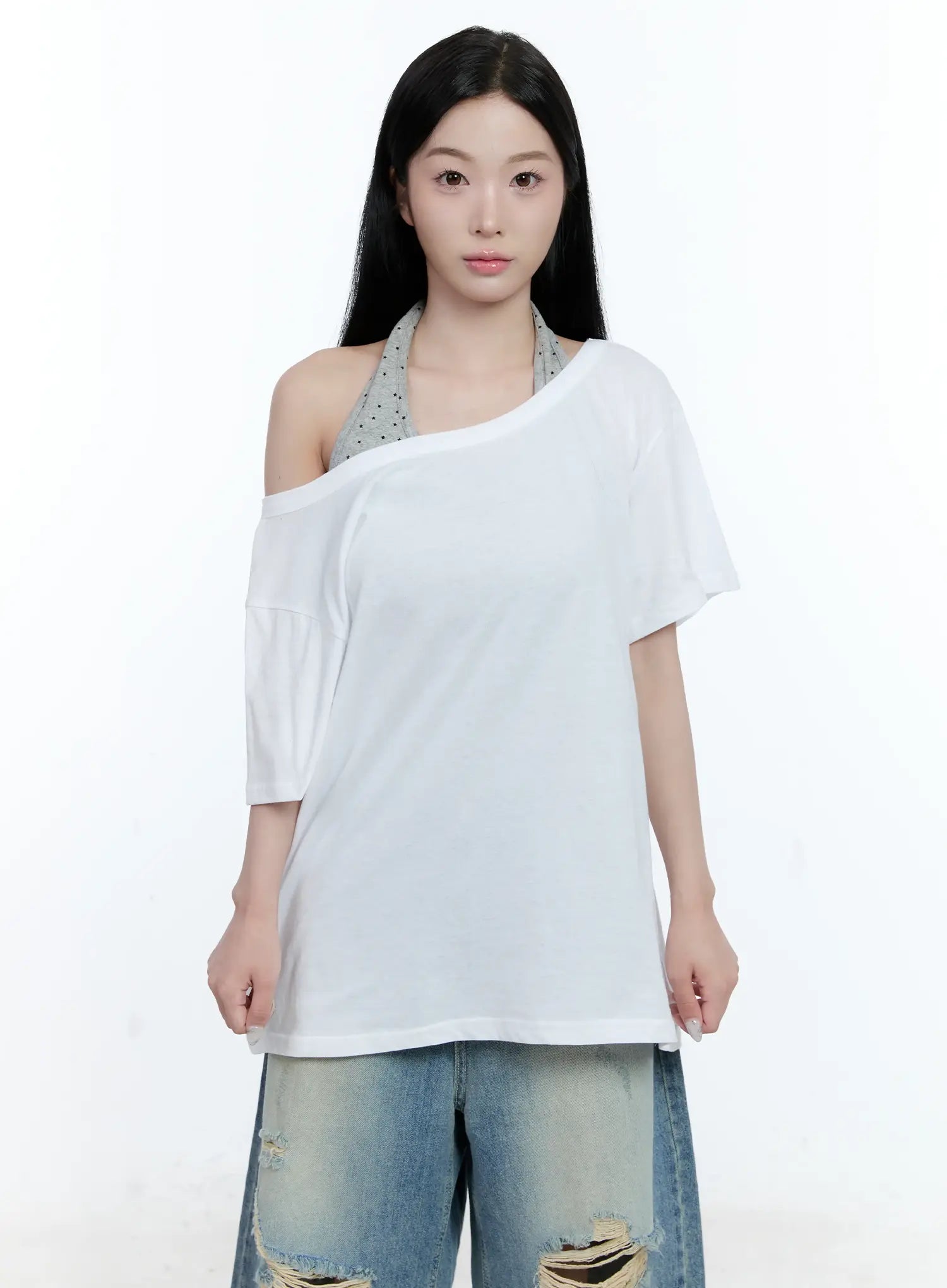 Off-Shoulder Loose-Fit Tee CG501