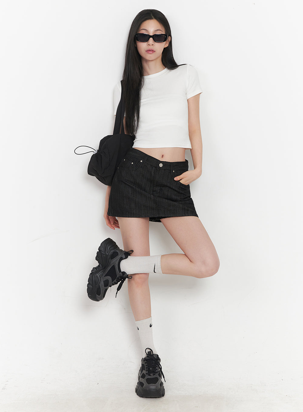 Slim-Fit Crop Tee IY516