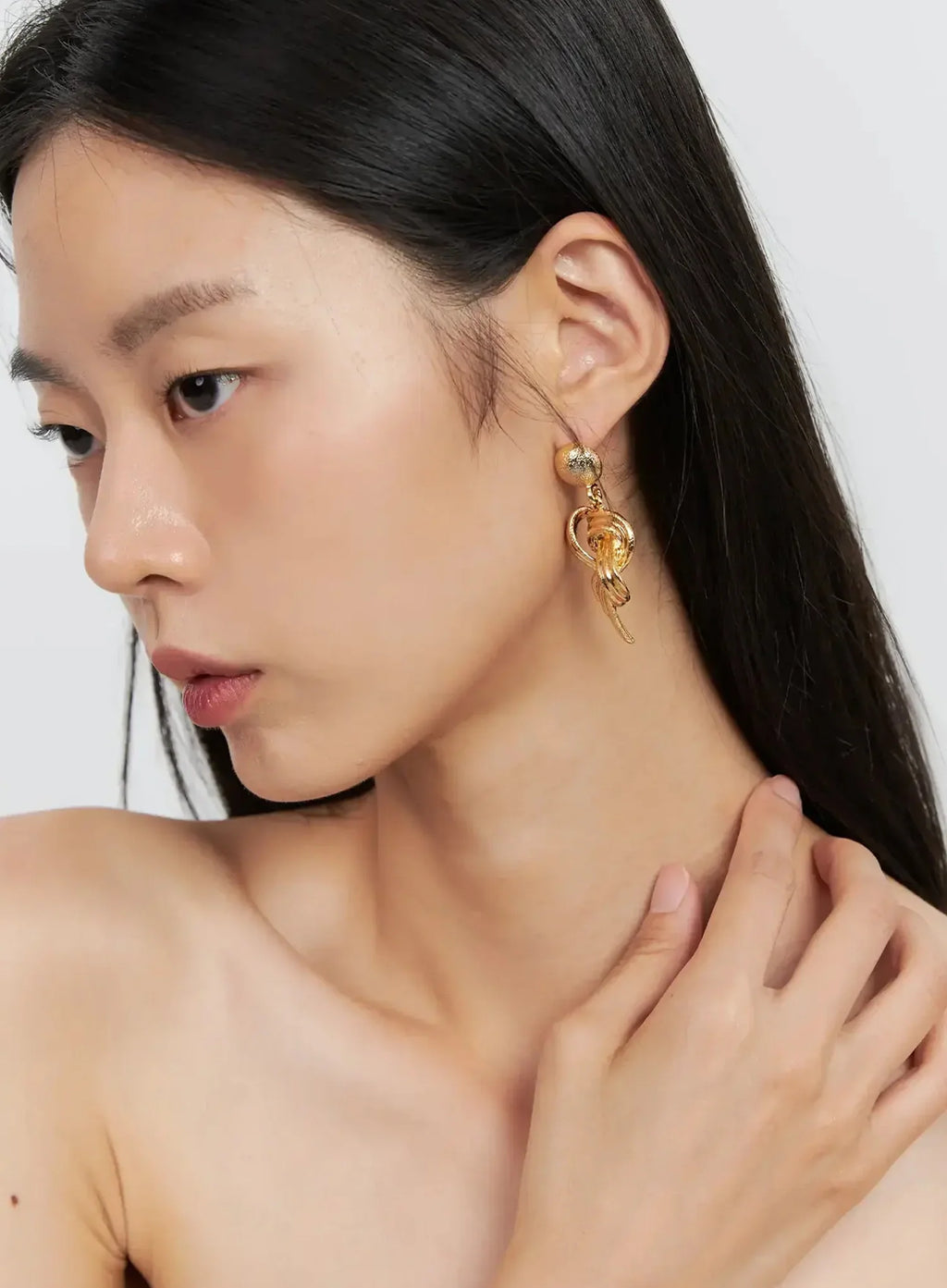 Bold Knot Earrings IS515