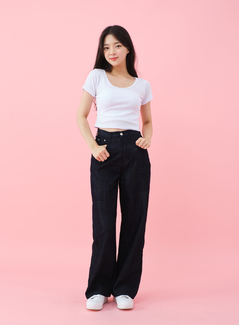 Deep Round Neck Basic Crop T-Shirt BU5