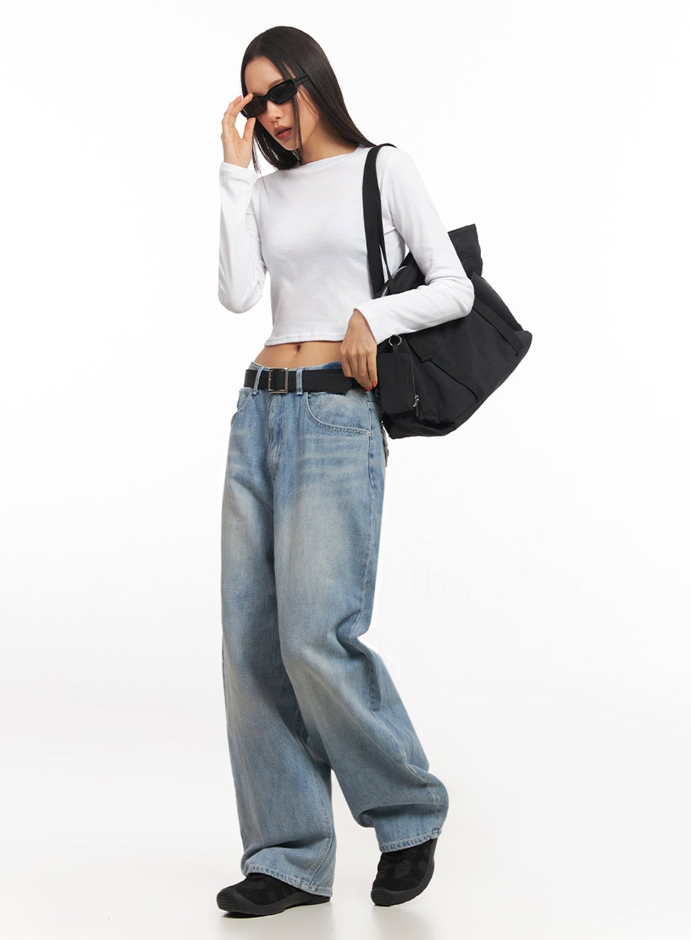 Slim-Fit Long-Sleeve Crop Top IA504