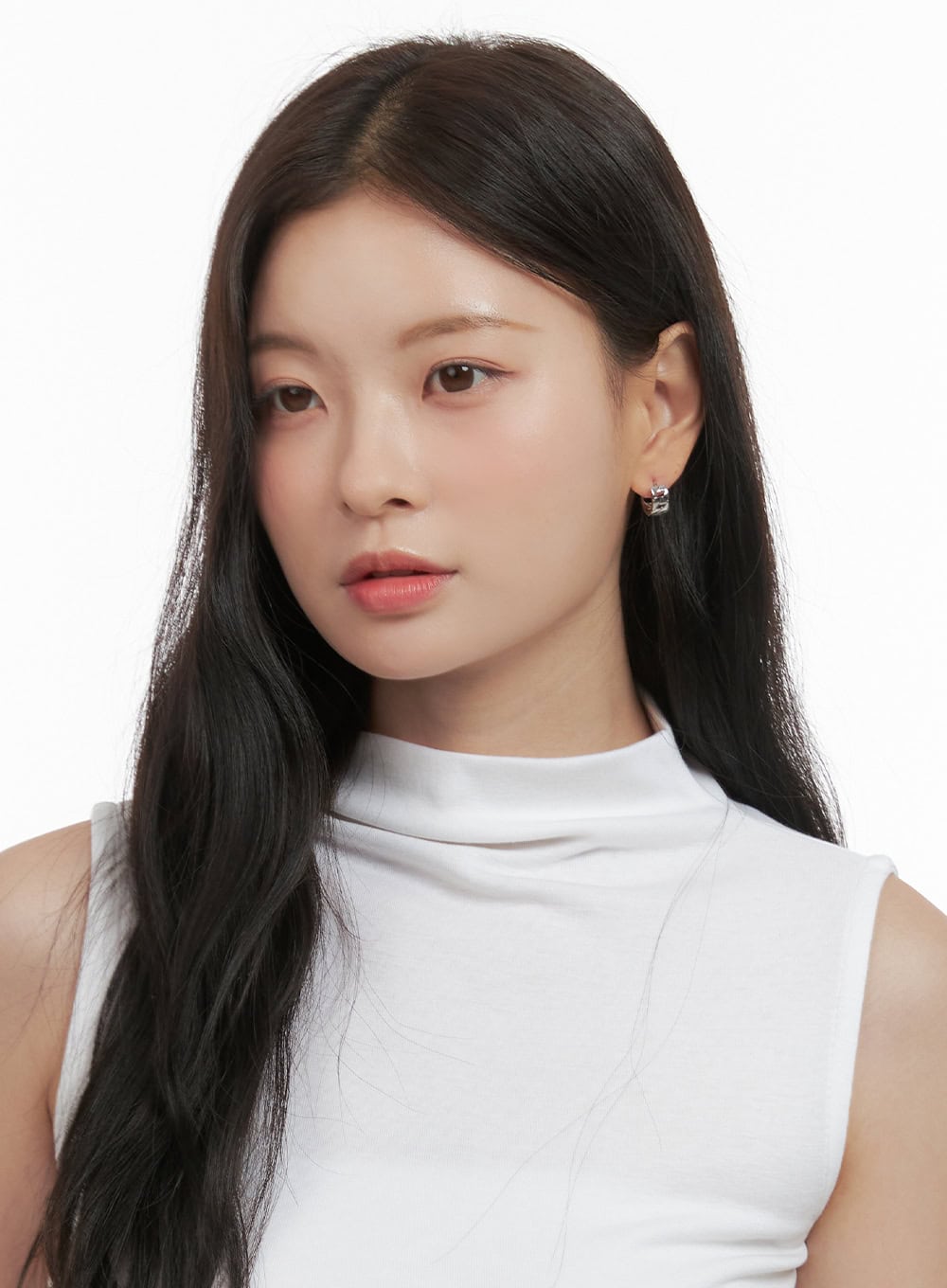 Olivia Punching Earrings IO404