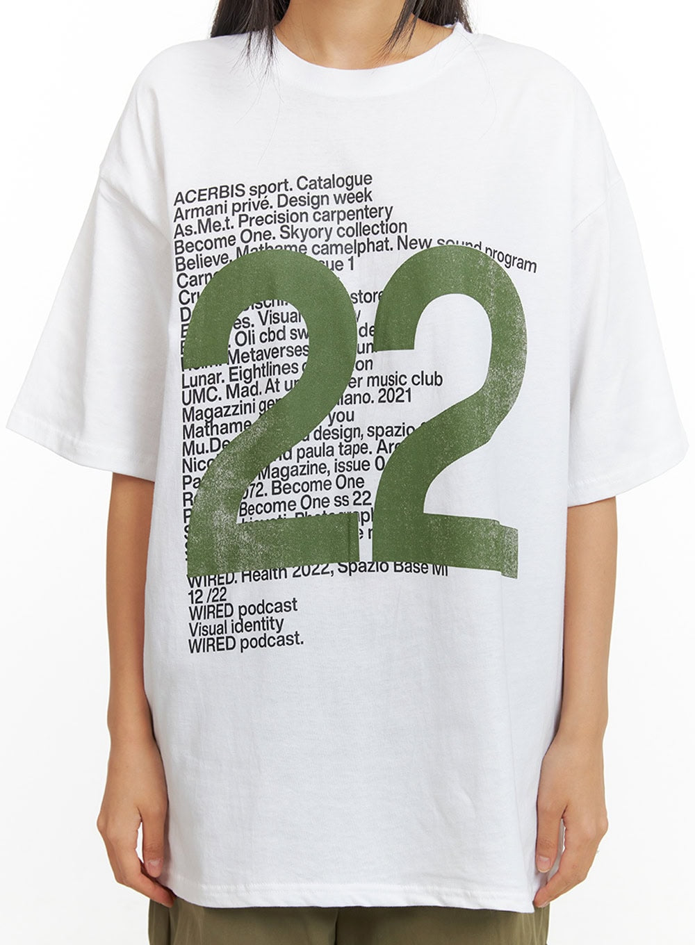 Oversized Graphic 22 T-Shirt IY422