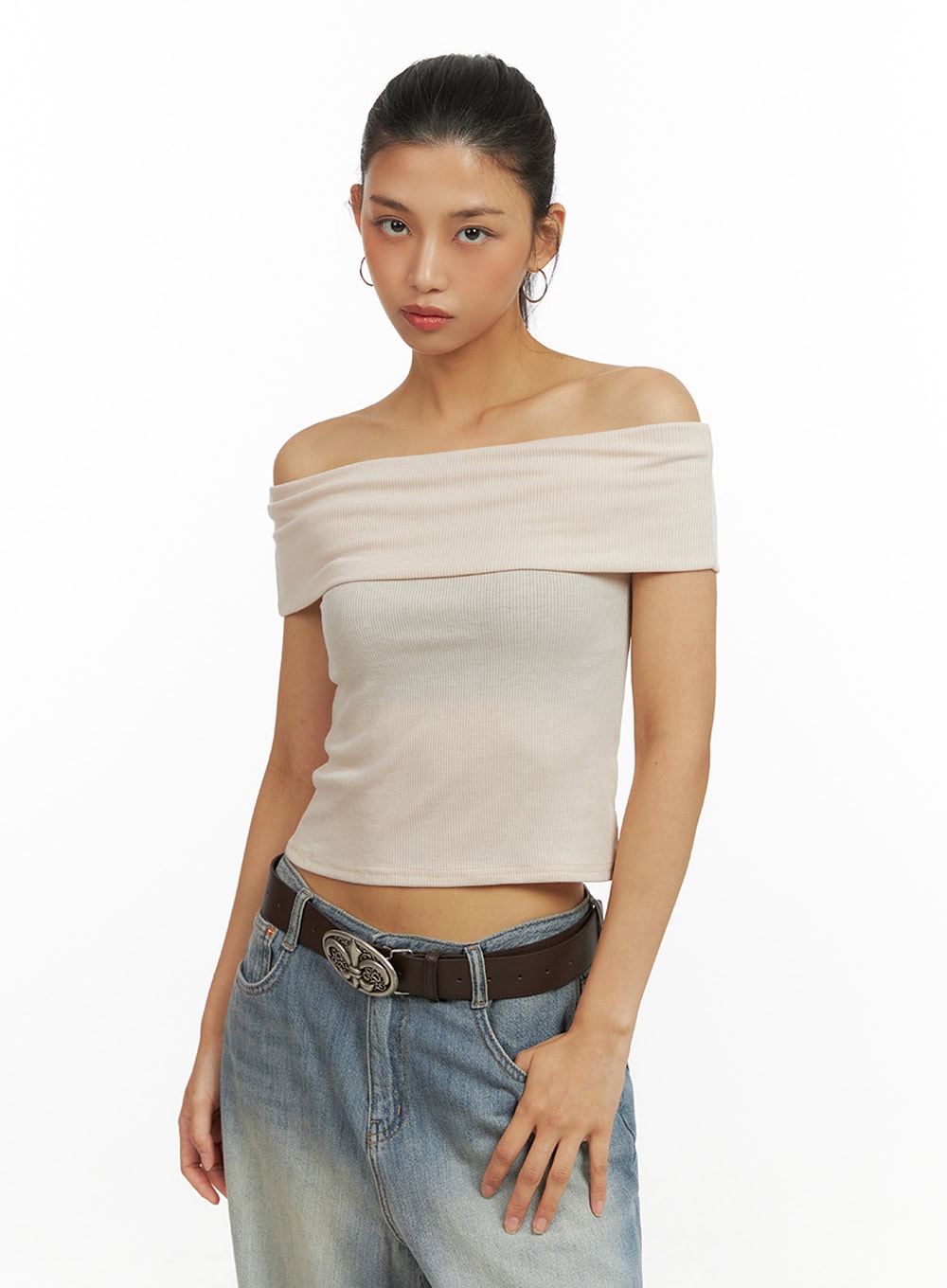 Solid Off Shoulder Crop Top IU412