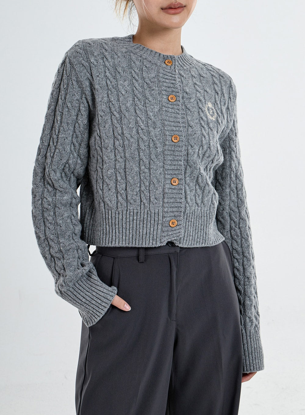 Button Embroidery Crop Knit Cardigan CO06