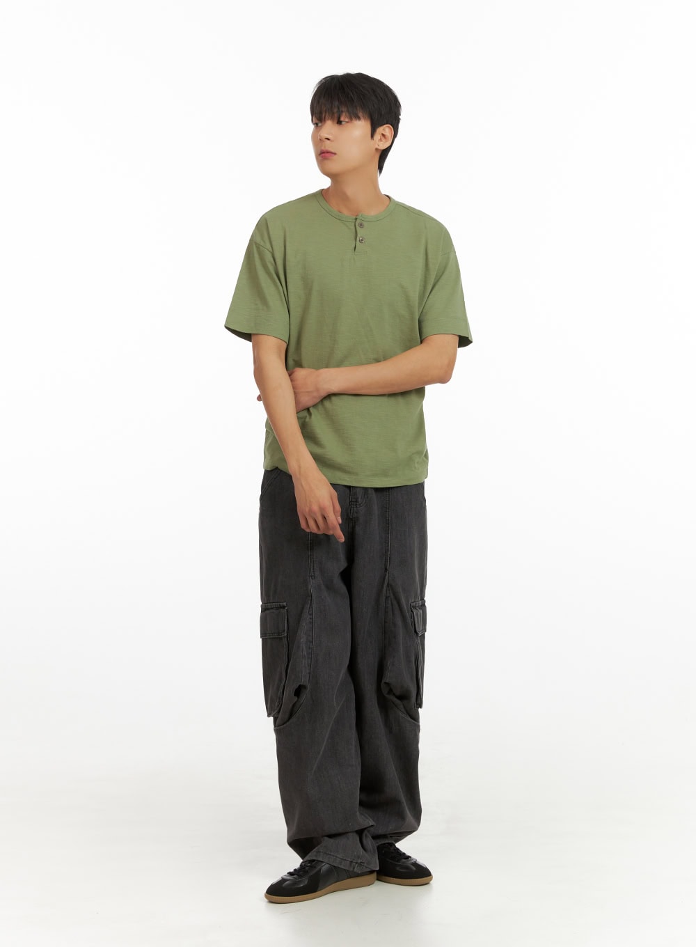 Men's Cotton Round Neck Button T-Shirt (Dark Green) IU418