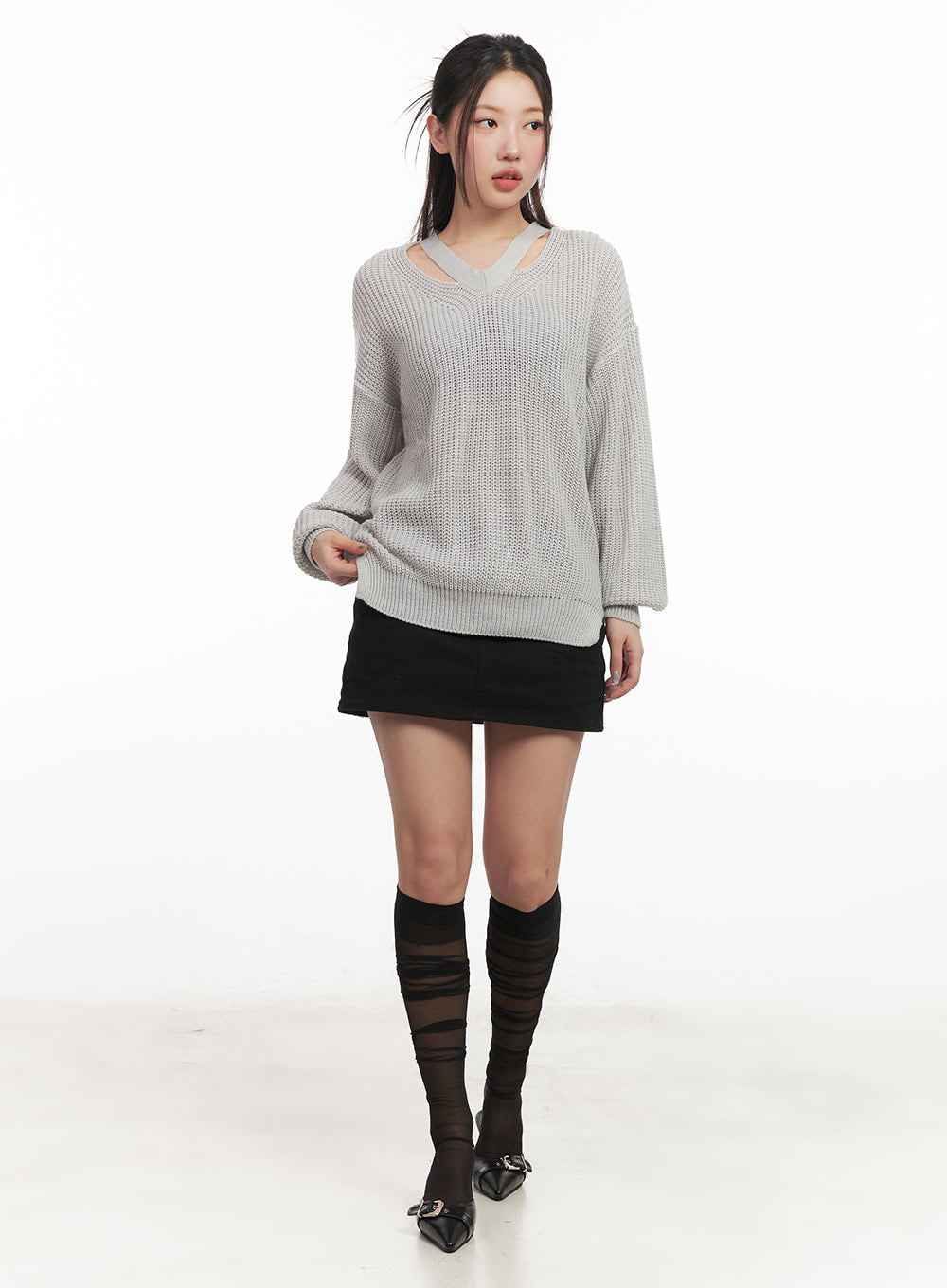 V-Neck Cut-Out Knit Sweater IM524