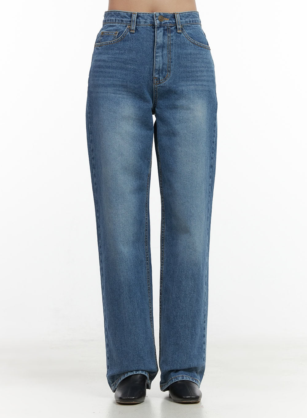 Evelyn Wide-Fit Straight Denim Jeans OO421
