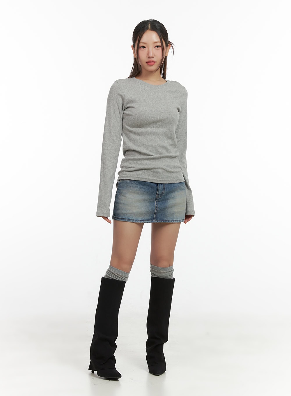 Soft Round Neck Long Sleeve Tee CO417