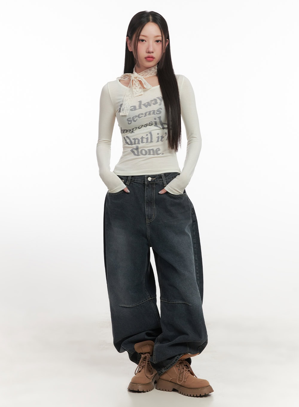 Giselle Stitched Balloon-Fit Jeans CF526