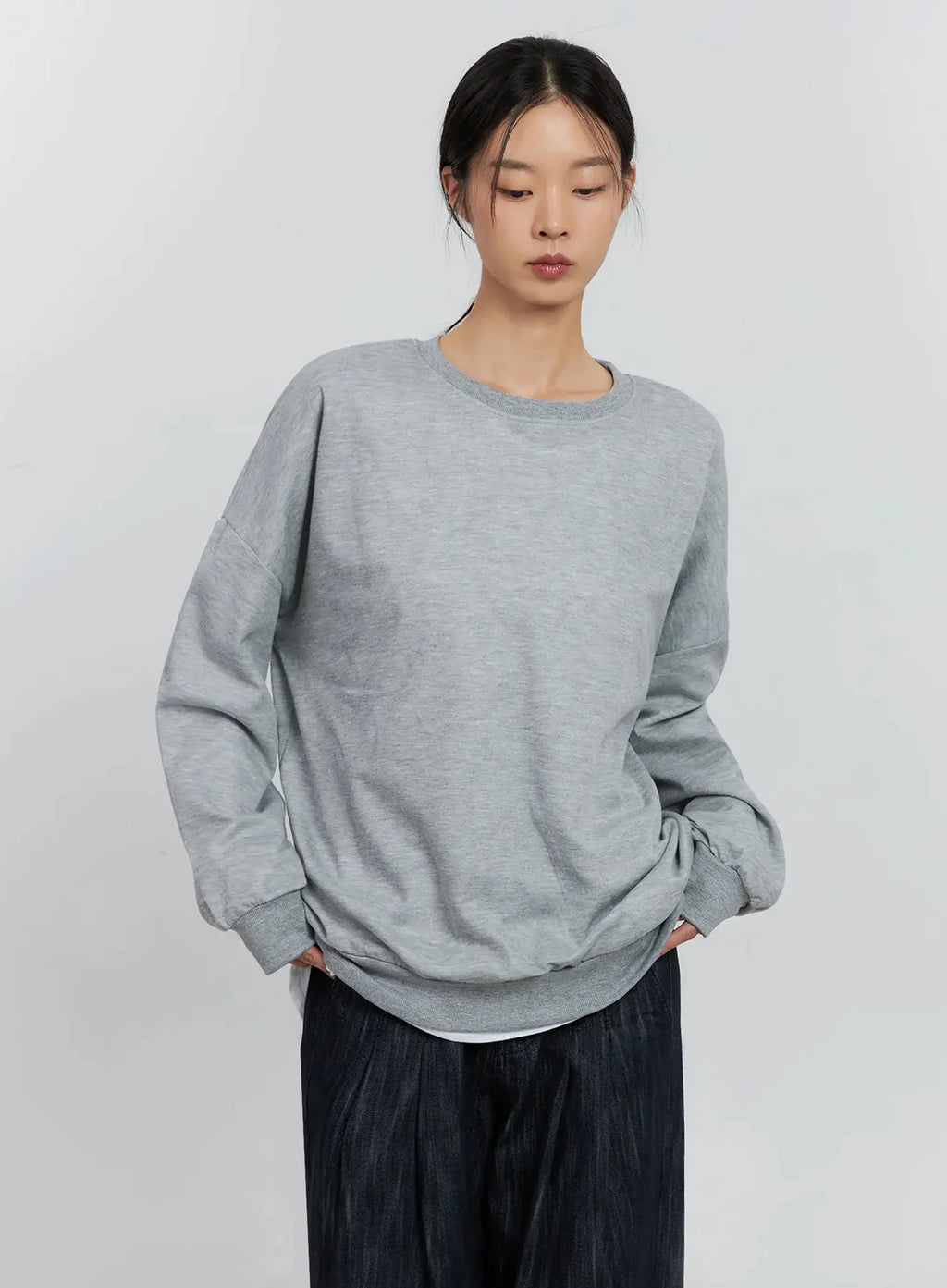 Classic Grey Crewneck Sweatshirt IS516