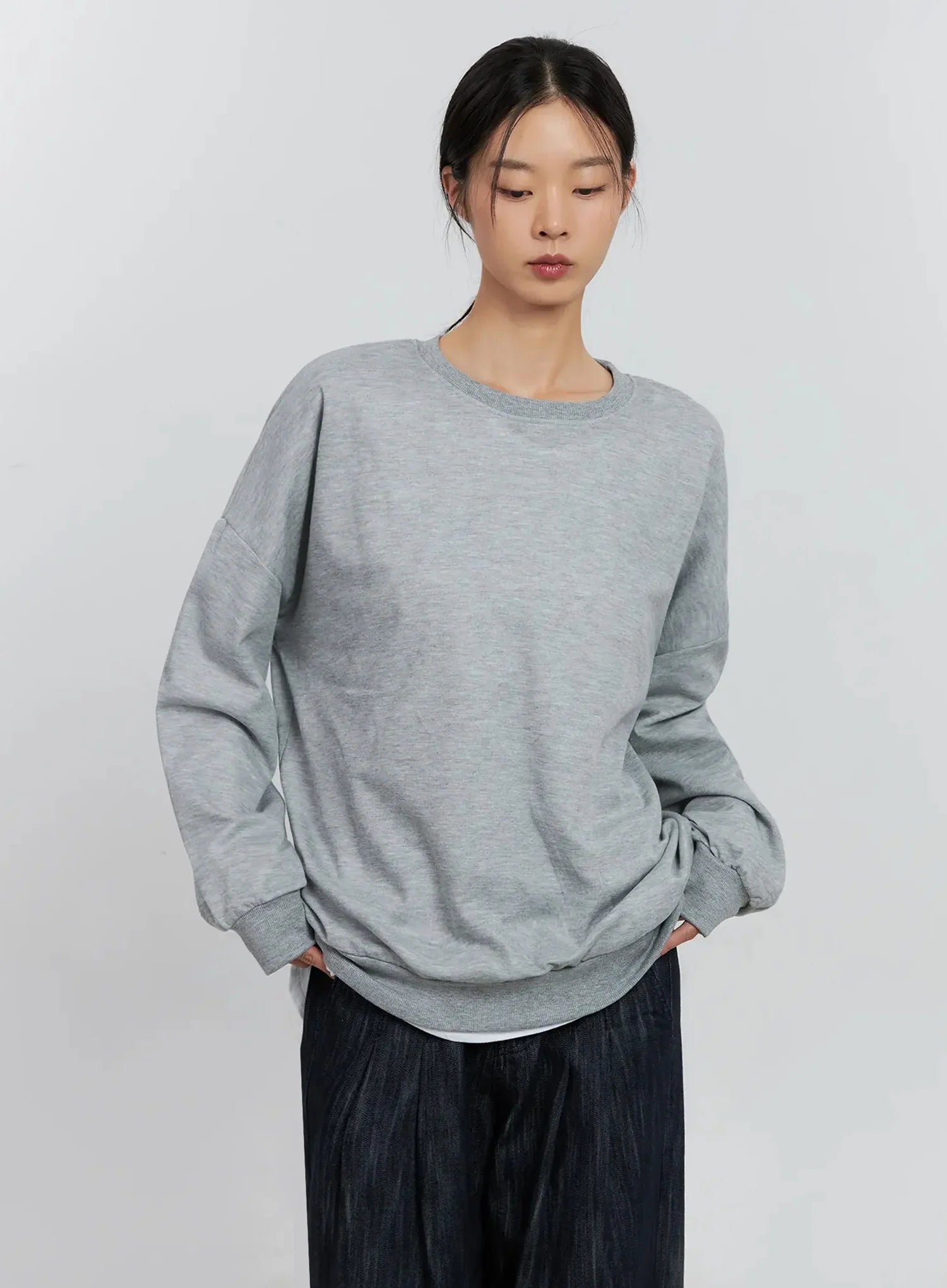 Classic Grey Crewneck Sweatshirt IS516