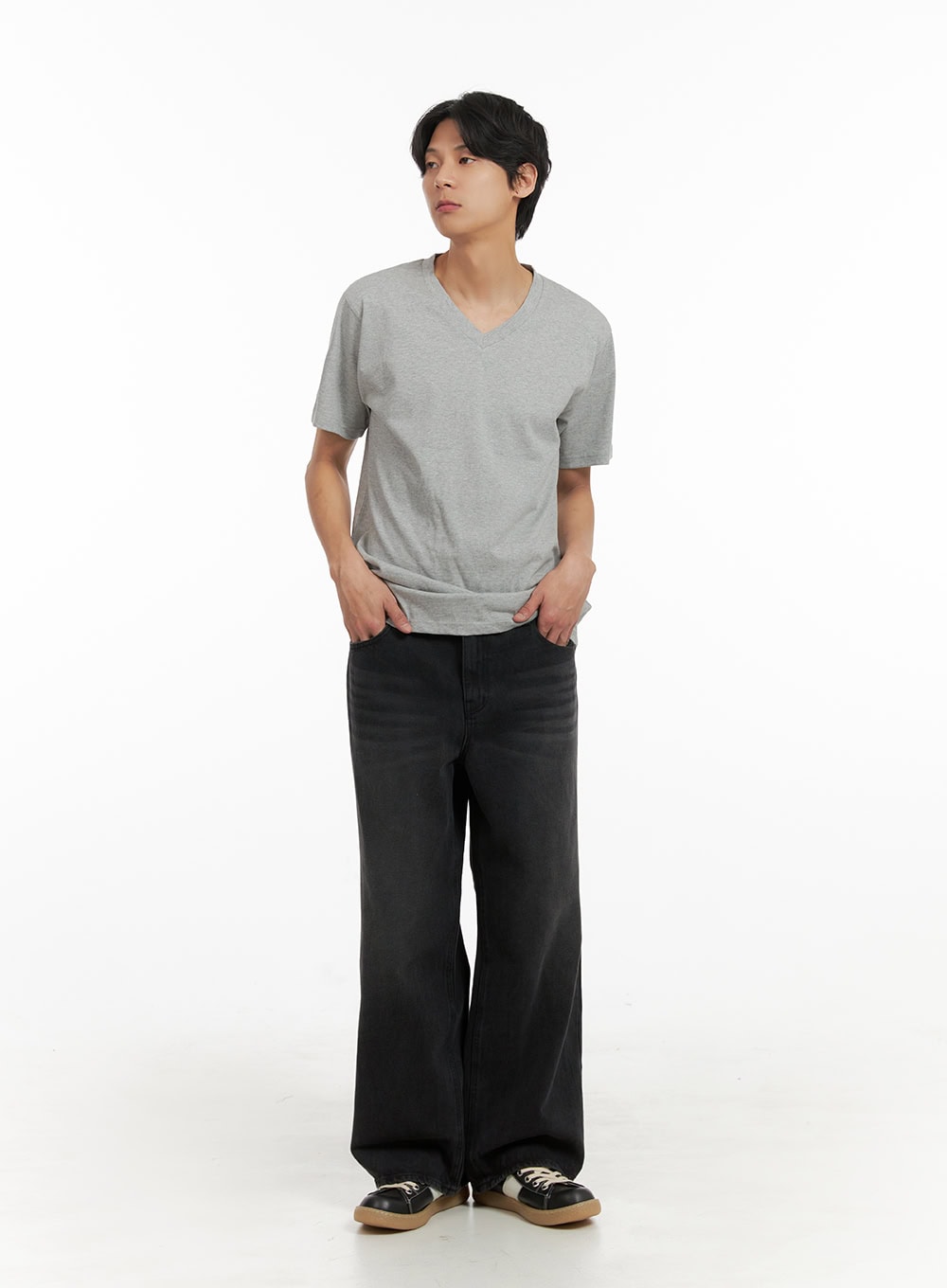 Men's Basic V-Neck T-Shirt (Gray) IY410