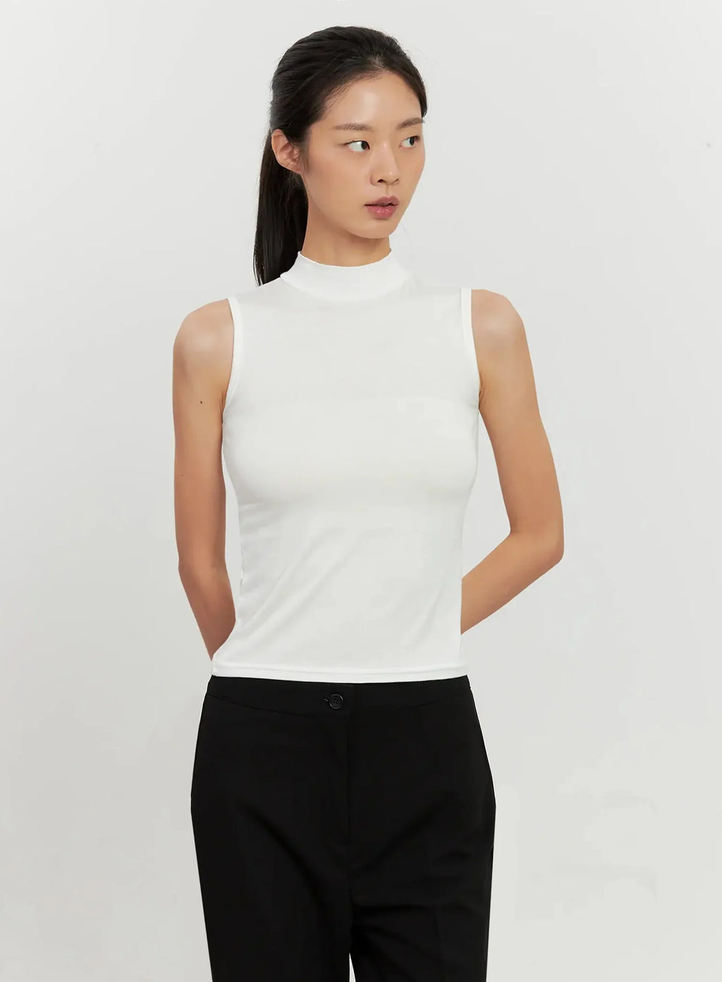 Mock Neck Sleeveless Top IL528