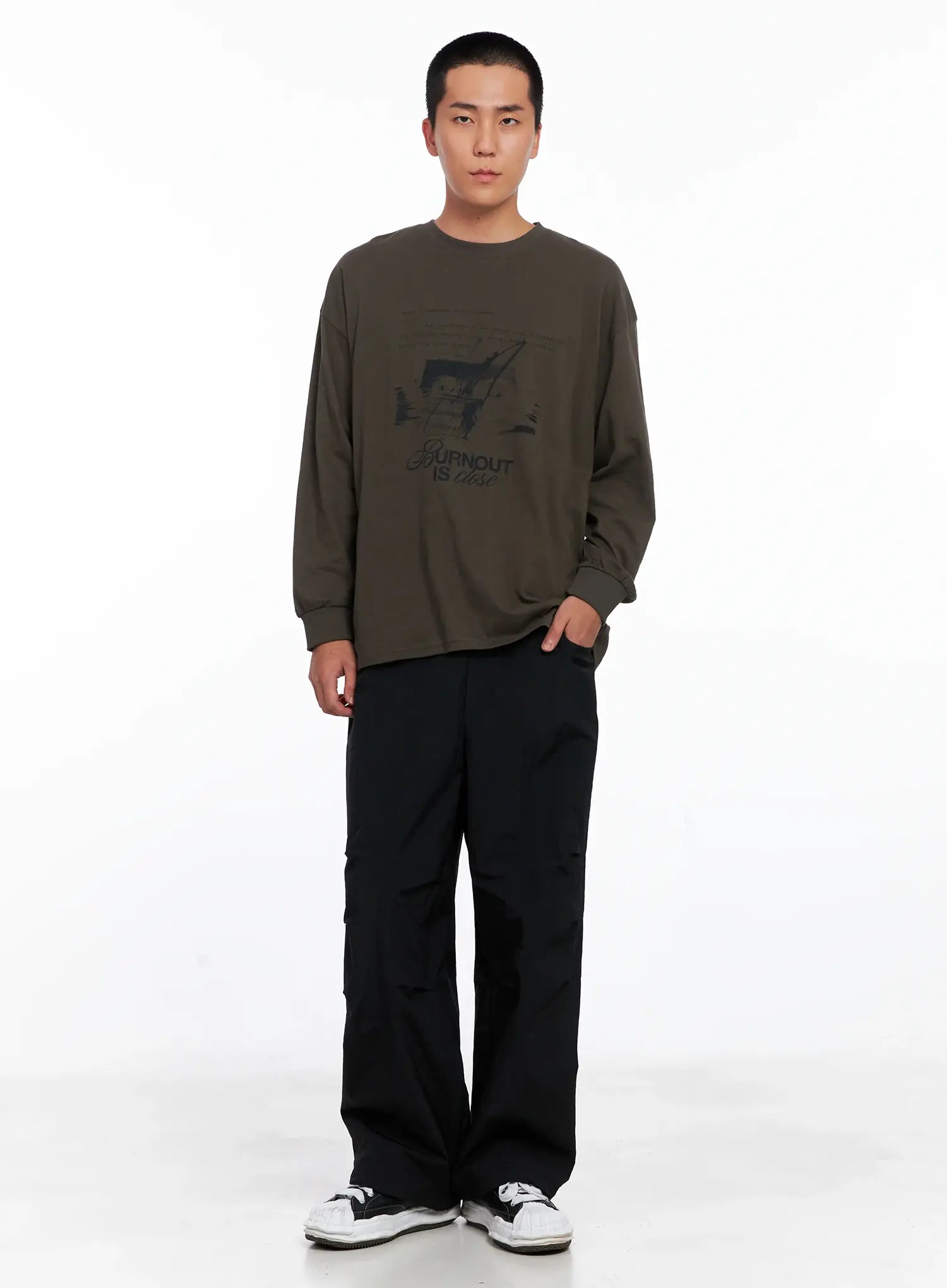 Men's Graphic Long Sleeve Tee IS509