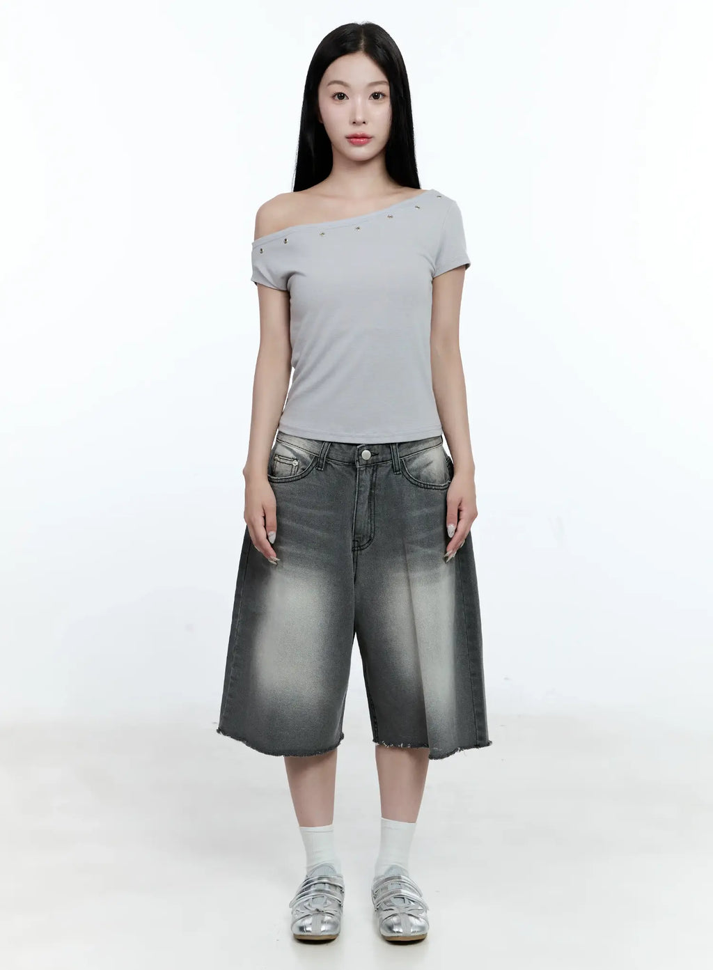 Asymmetric Studded Top CG511