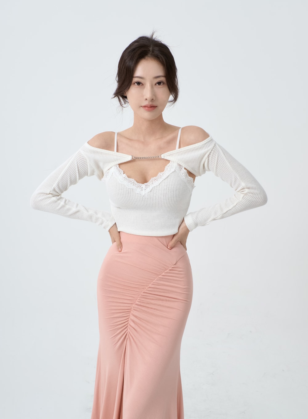 Off-Shoulder Knit Bolero Cardigan IO26