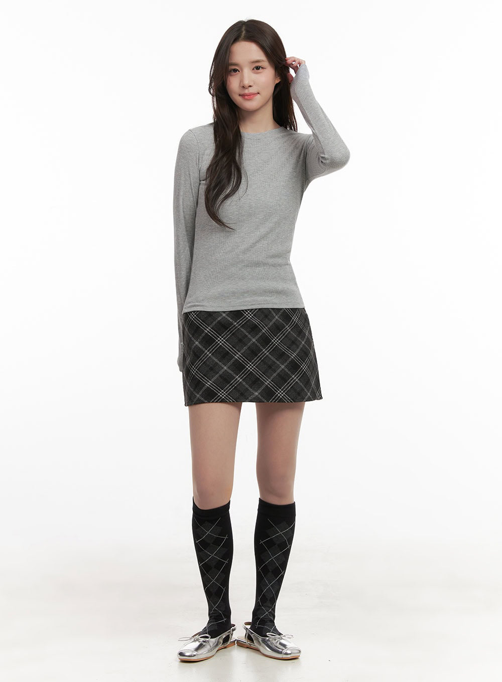 Essential Slim-Fit Long-Sleeve Top IJ510