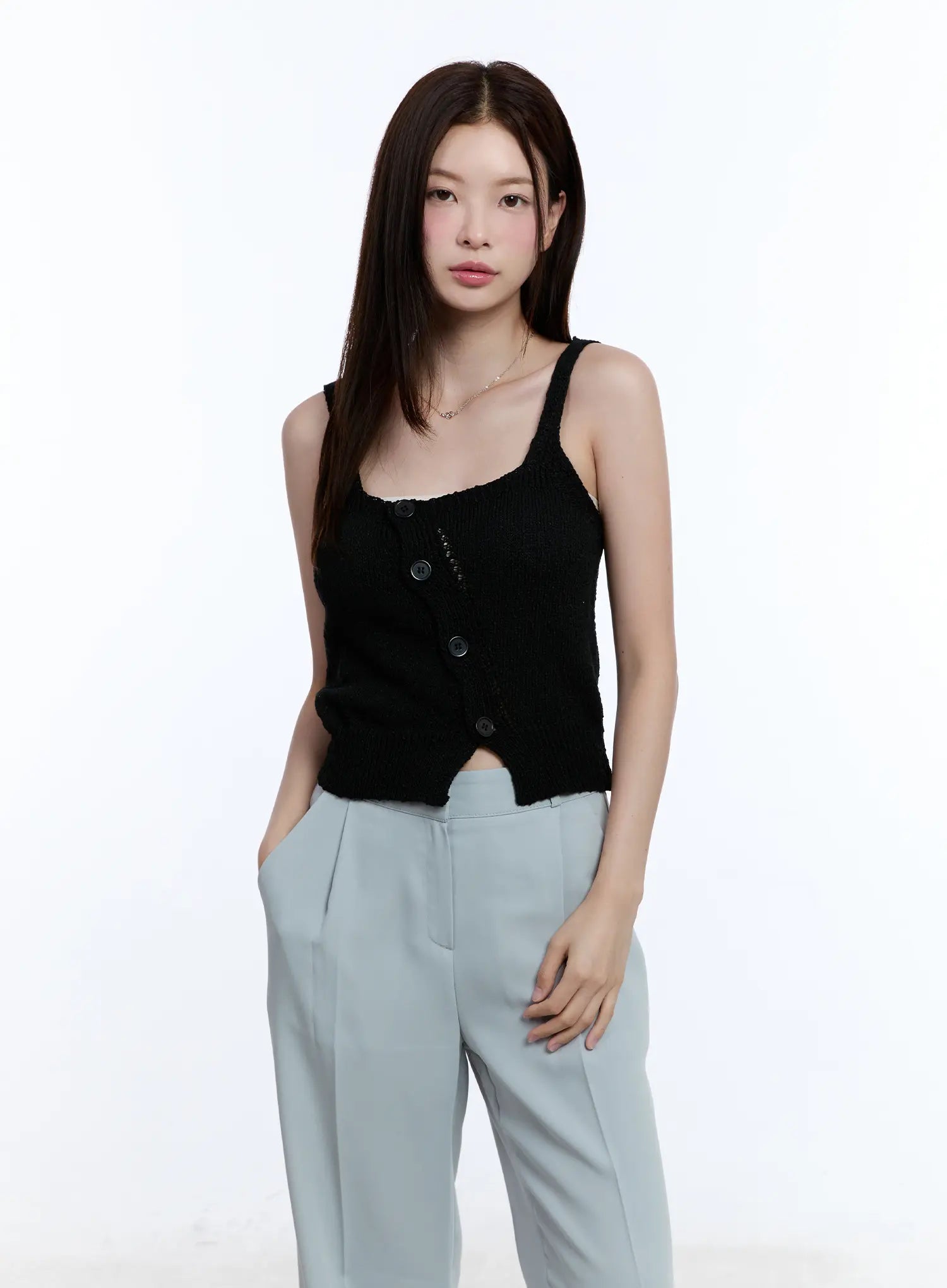 Buttoned Sleeveless Sweater CU513