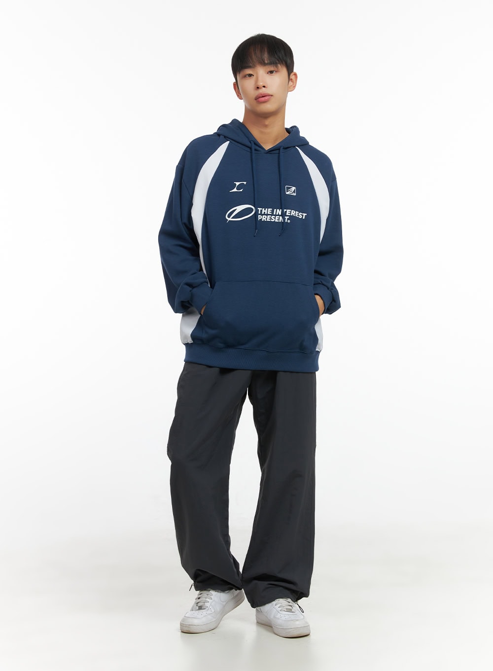 Men's Trendy Loose Fit Graphic Hoodie CO408