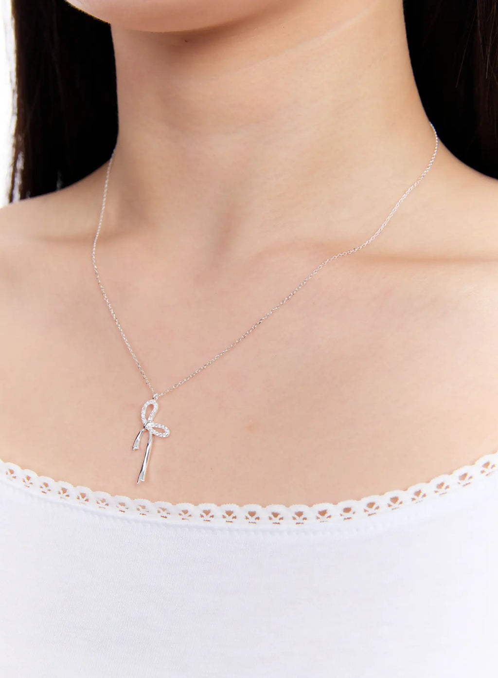 Elara Glow Necklace IU527