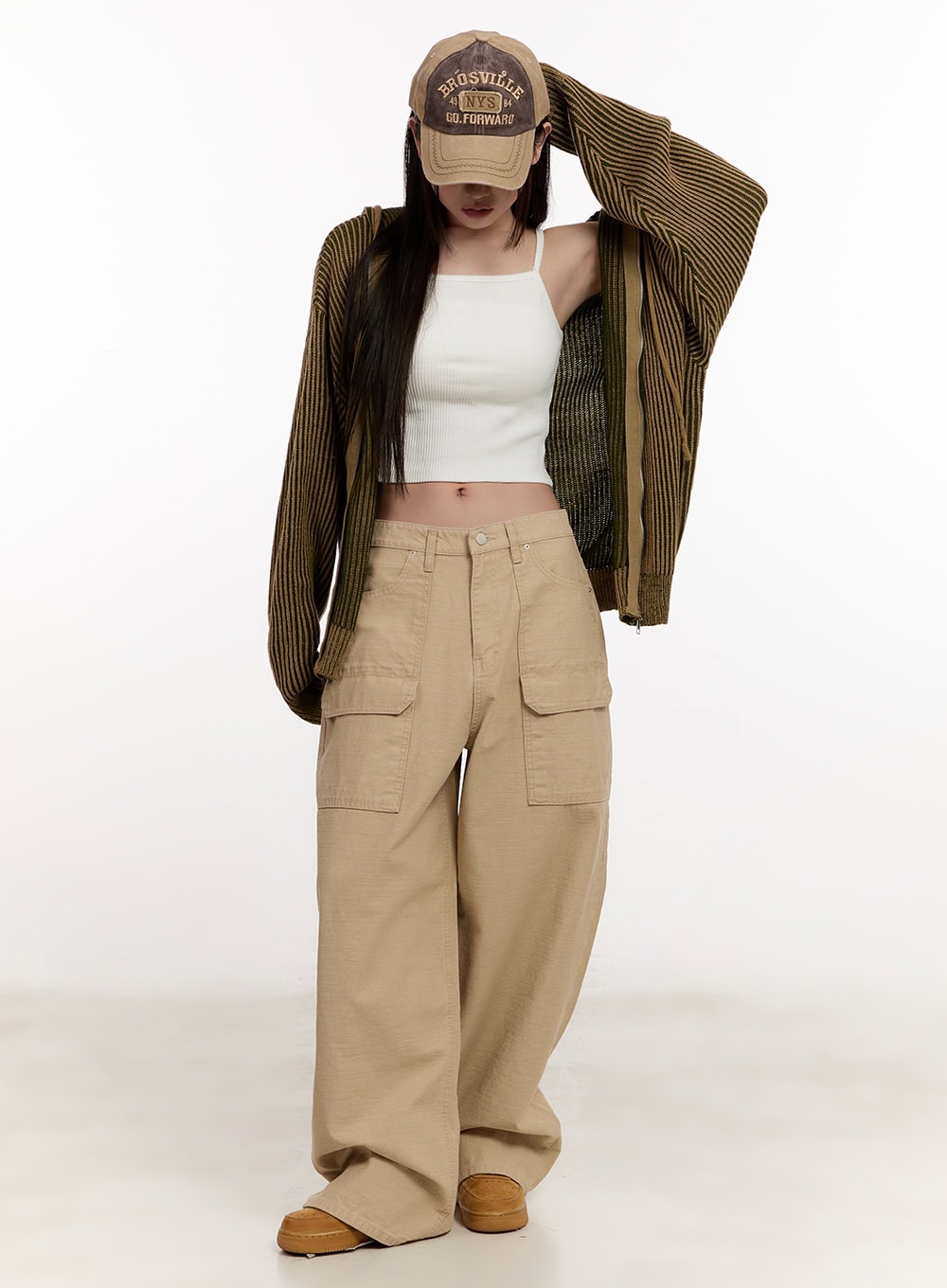 Wide-Fit Cargo Pants CM507
