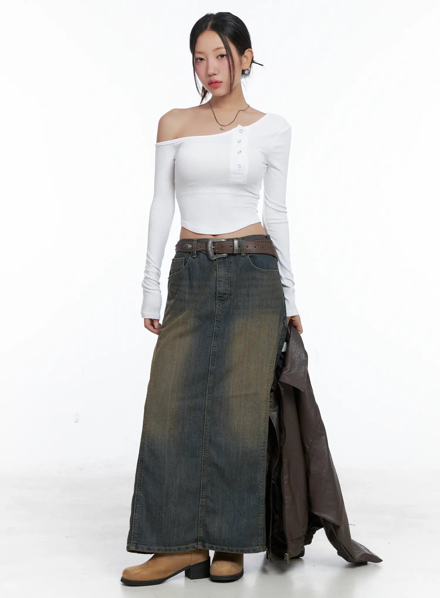 Off-Shoulder Asymmetric Long Sleeve Crop Top CS503