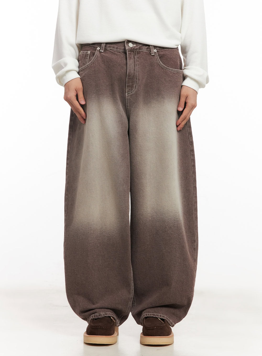 Men's Wide-Fit Washed Jeans (Brown) IM519