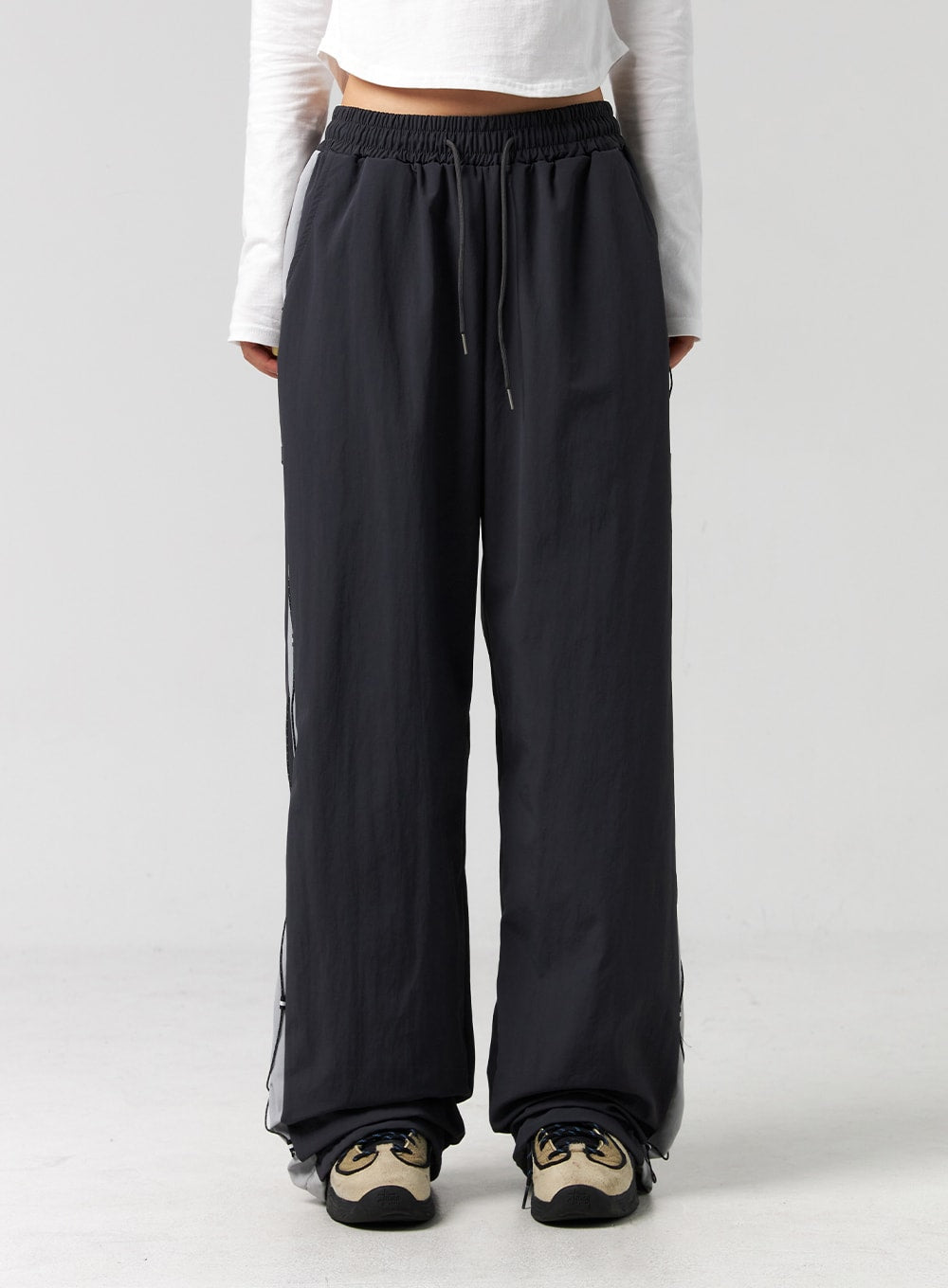 Wide-Leg Nylon Pants CG325