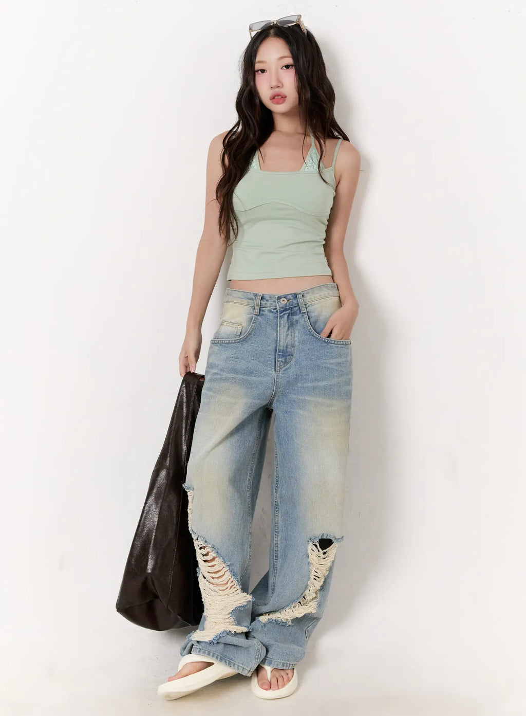 Naeun Distressed Baggy Jeans CL531