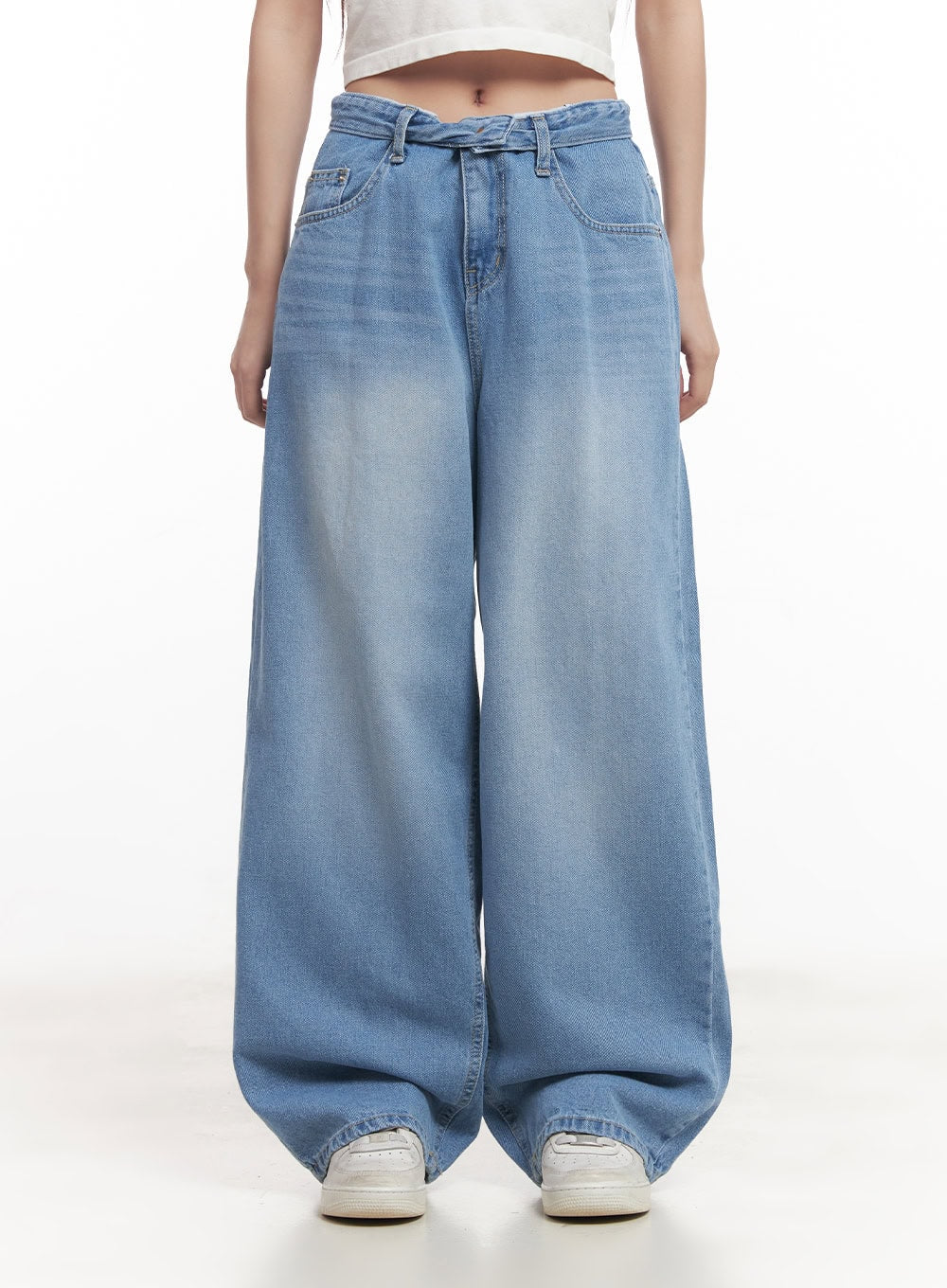 Vienna Washed Wide-Leg Jeans CM531