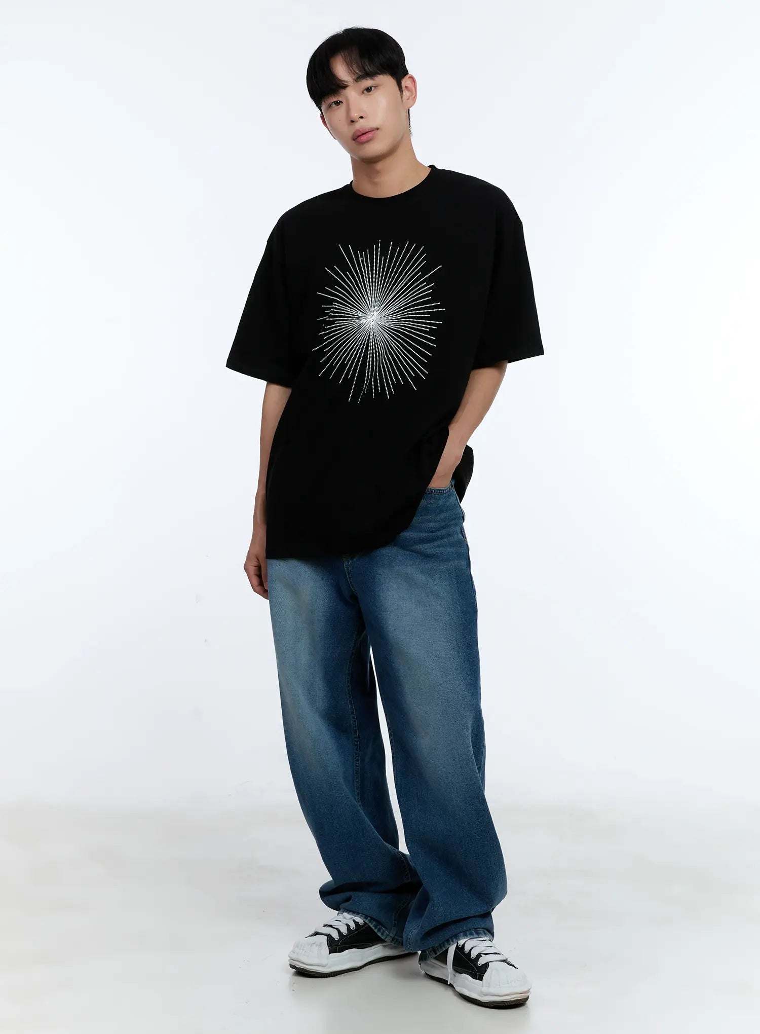 Men's Starburst Graphic Tee IL515