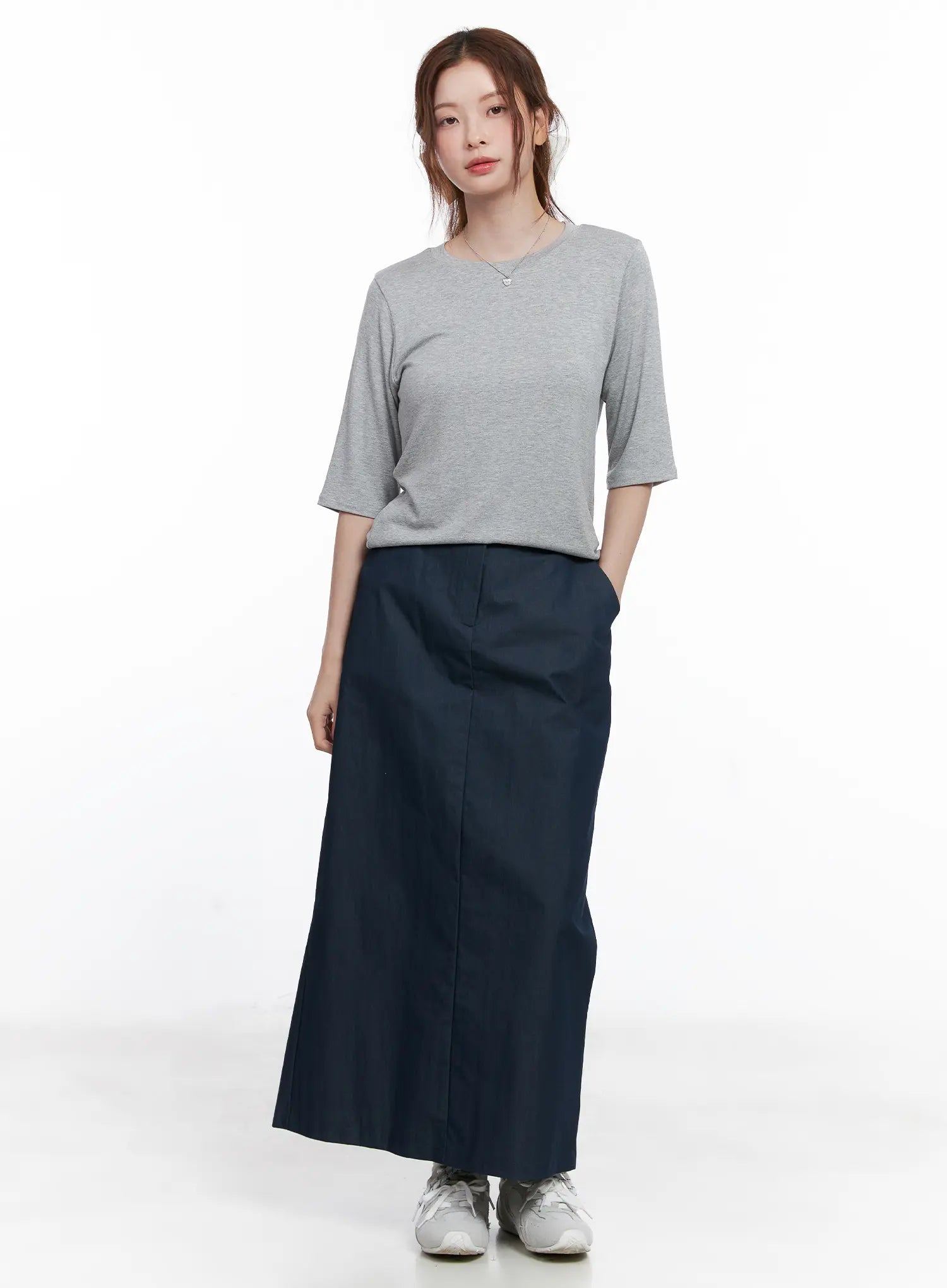 Essential Round Neck Mid-Sleeve Shirt CG521