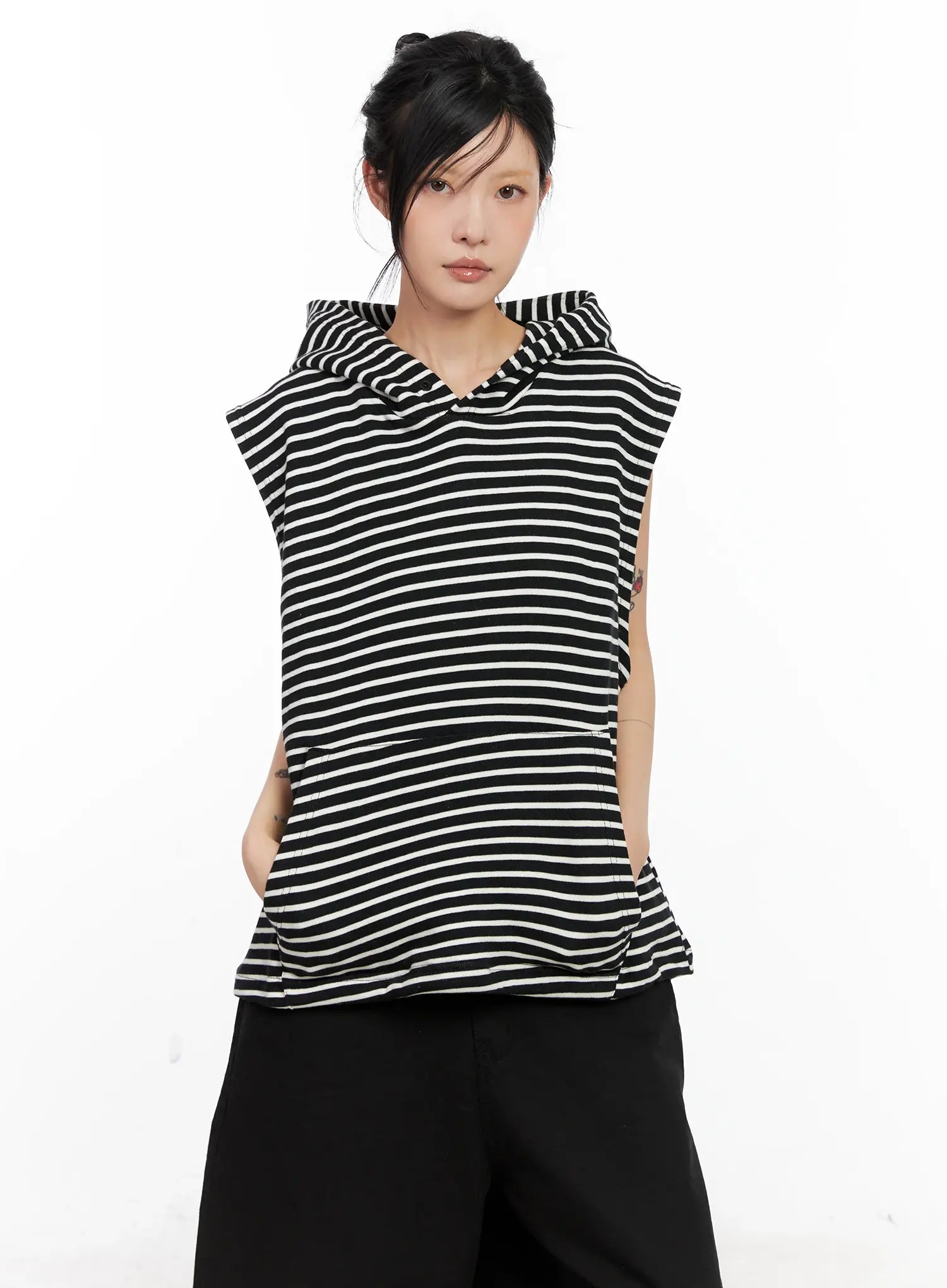 Oversized Striped Sleeveless Hoodie CL525