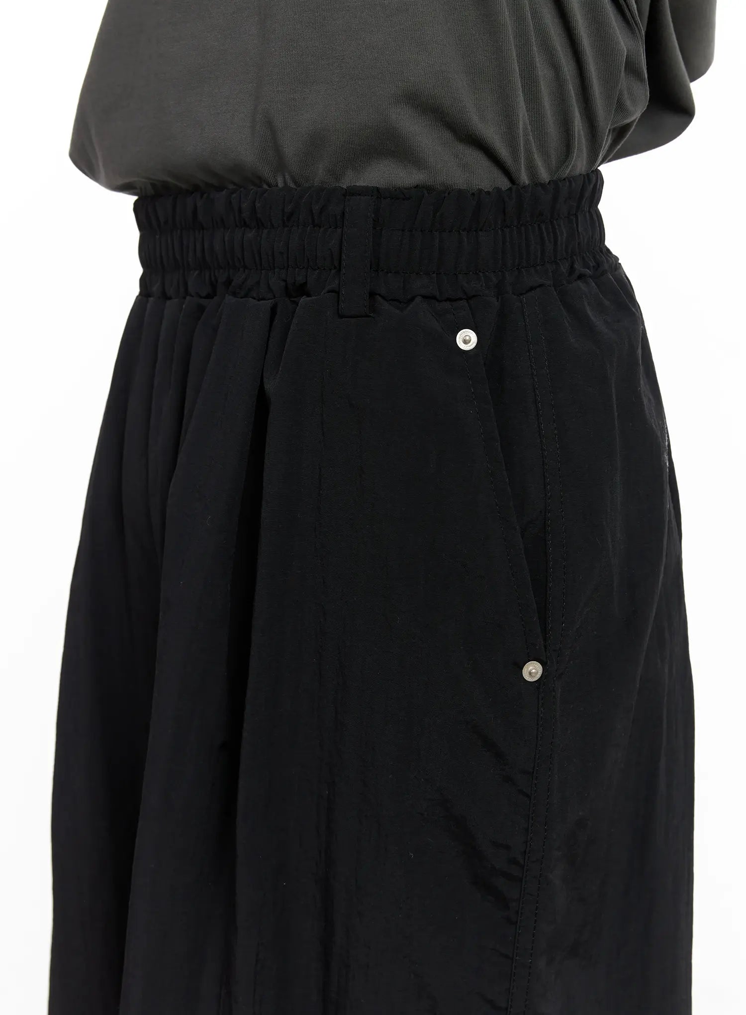 Men's Nylon Bermuda Shorts IL521