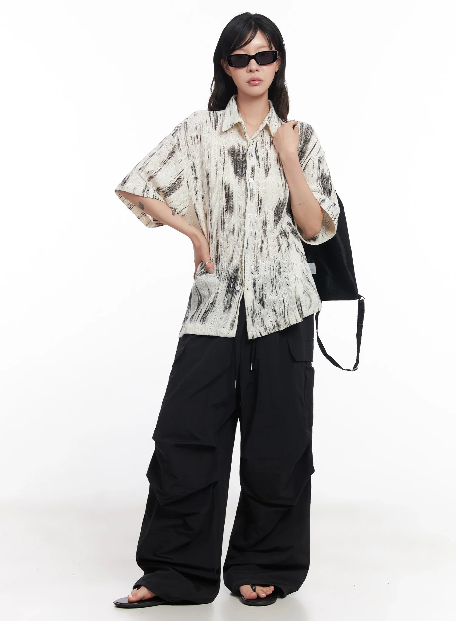 Brushstroke Knit Collared Button-Up Top IC503