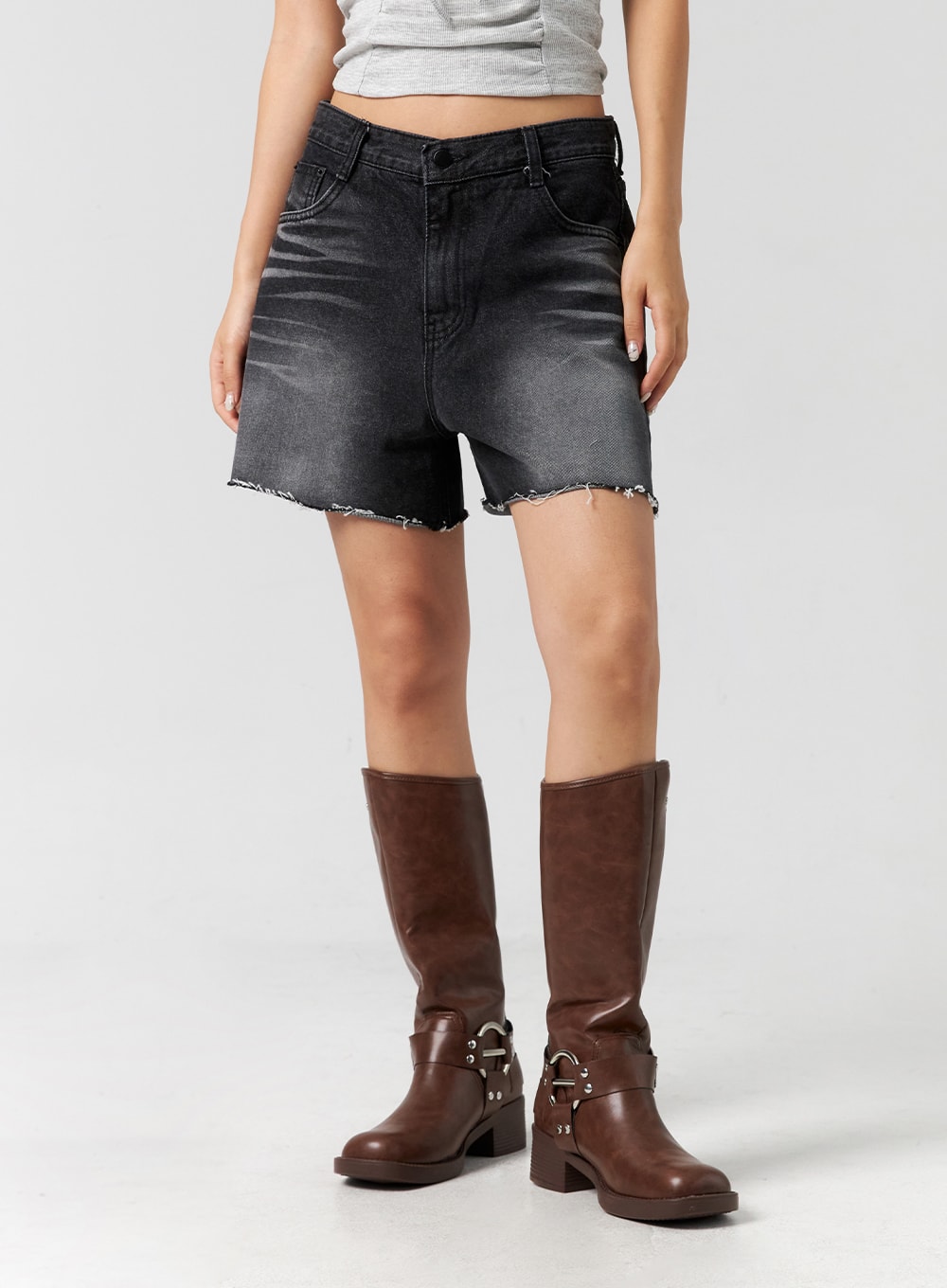 Low Rise Wide Denim Shorts CG302